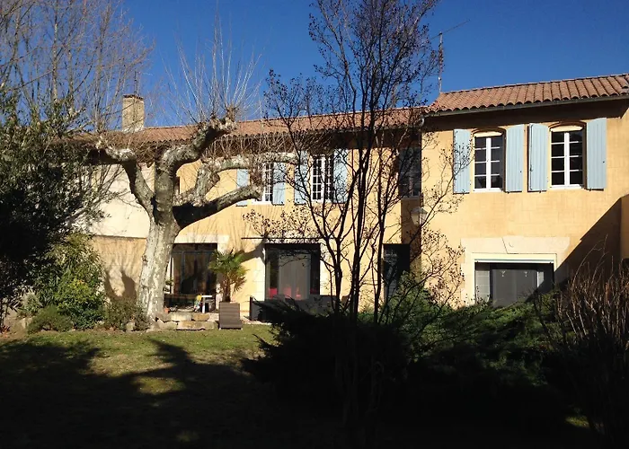 Clos St Pierre De Fraisse Avignon